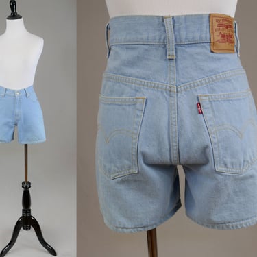 90s Y2K Levi's Jean Shorts - 29" waist - Light Blue Cotton Denim - Vintage 1990s Y2K 