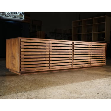 Preciado Console, Modern Media Storage, Media Console, TV Console, Media Bench (Shown in Walnut) 