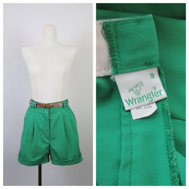 Vintage 1980s pleated shorts, Wrangler, high waist, cotton twill, xs, small 