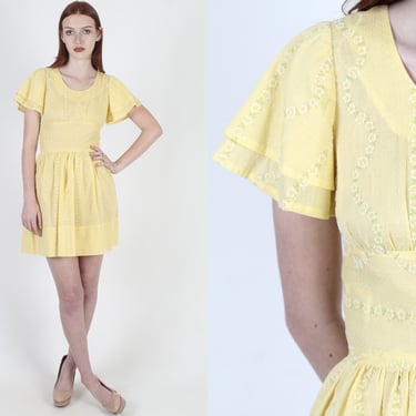Bright Yellow Calico Velvet Floral Dress, Cute Summer Shopping Outfit, Womens Country Style Garden Mini Dress 