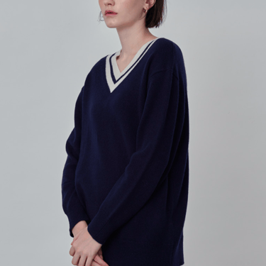 Cashmere double V-neck sweater