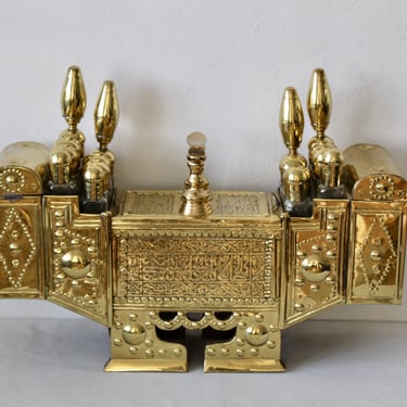 19th Century Style Turkish Brass Repousse Valet Shoe Shine Decorative Stand 