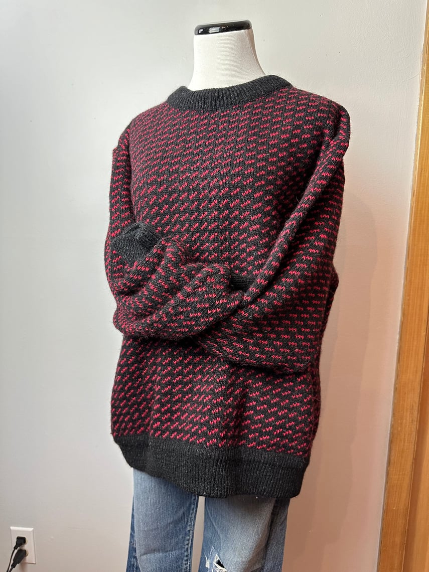 VTG 100 % wool sweater Men's XL/ unisex oversized boxy