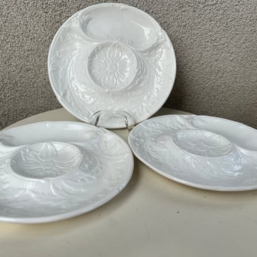 Vintage white textured divided atichoke plates set 3 by P. V. France 9” x 1” 