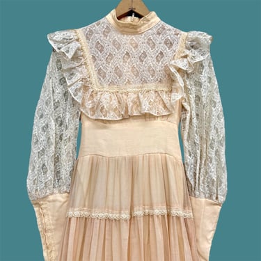 Vintage Gunne Sax Dress Retro 1970s Womens + Romantic + Renaissance + No Size + Victorian + Lace + Ruffle + Peach + Pink + Cottage Core 