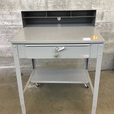 Uline Rolling Workstation (Seattle)