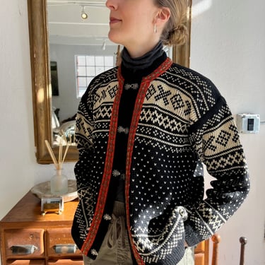 Vntg Norwegian Sweater