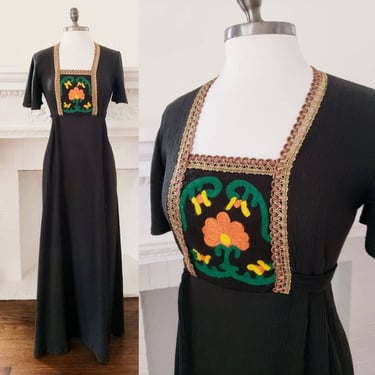 1970s Black Summer Dress Colorful Floral Embroidery Wrinkled Cotton Empire Waist Gold Trim / 70s Hippie Boho Short Sleeve Dress / Calliope 