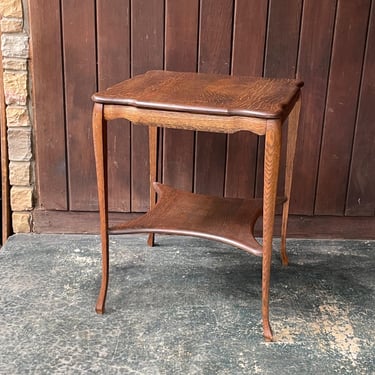 Jugendstil Vintage Antique Tiger Eye Quarter Sawn Oak Parlor Table JC Co. Entryway Foyer Pedestal 