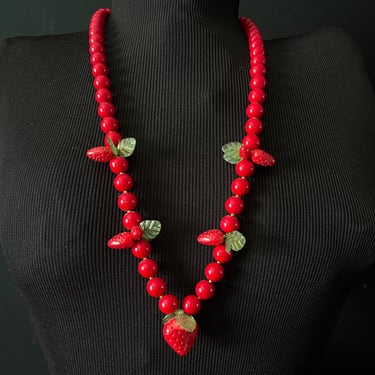 1950s red strawberry necklace vintage beads and berries 