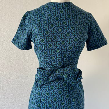 Vintage 60s Mod Novelty Psychedelic Geometric Wiggle Dress Neon Florals;  70s Jersey Short Sleeve Abstract Floral Dress with Bow S 