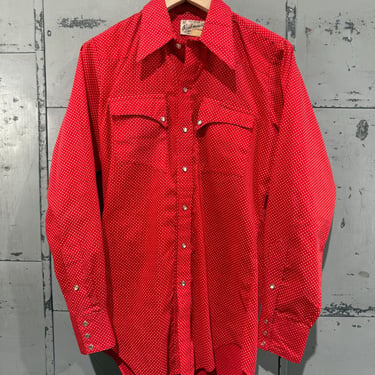 Vintage 70s women's Red Rockmount ranch wear polka dot Button-Up Western Shirt two pocket western style 