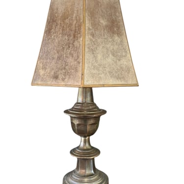 Free shipping within continental US - Vintage Neoclassical Style Table Lamp with Classic Urn Shape Base 