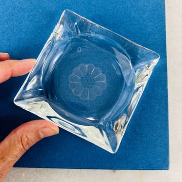 Vintage Hughes Cornflower Ashtray, Art Deco Style Depression Glass Etched Pattern retro barware Ashtray home decor vintage collectible gift 