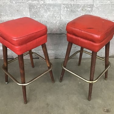 Shabby Stool Pair (Seattle)