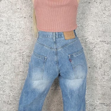 Levi's 557 Loose Boot Fit Vintage Jeans / Size 27 