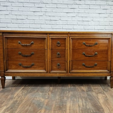 Item #293 Customizable Thomasville Mid-century Neoclassical Dresser / Buffet / tv stand 