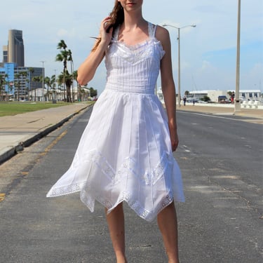 White Mexican Dress, Vintage 1950s, XS/Small Women, Beach Wedding Dress 