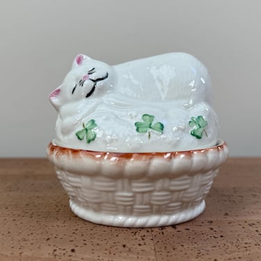 Belleek Cat in a Basket Trinket Box | 11th Mark Green | Ireland 