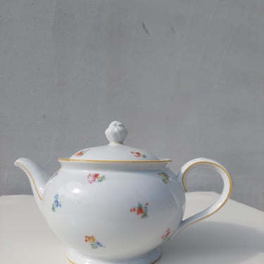 Vintage Porcelain Teapot / PMR Bavaria  Porcelain / Fine German Porcelain / Mid Century Modern / Made in Germany / 1975's 