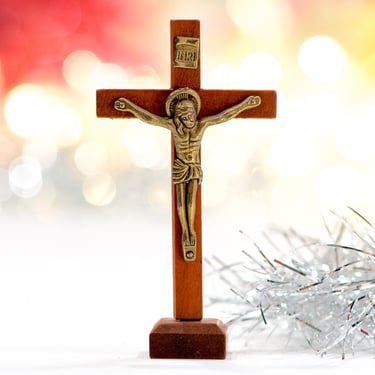 VINTAGE: 1980's - Small Standing Wooden Crucifix - Religious - God - Prayer - SKU 14-B1-00031385 