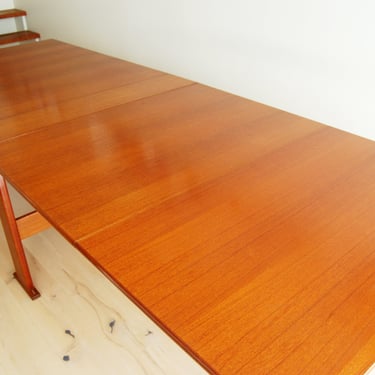 Danish Modern Teak Extendable Gate-leg Folding Dining Table / Console 