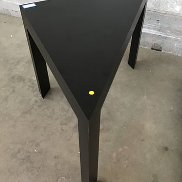 Black Triangle End Table (Seattle)