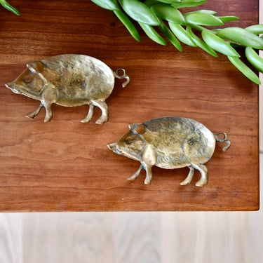 Vintage Pair of Brass Pig Trays, Midcentury Modern Metal Decor, Desk, Small Whimsical Pig,American Farm Kitchen Decoration 