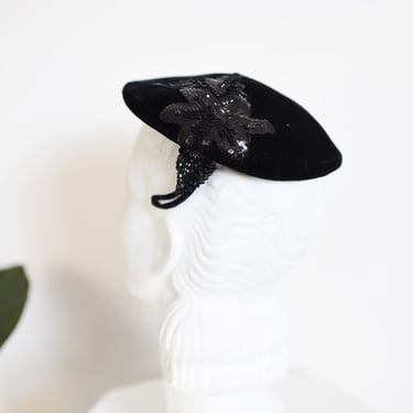 John Wanamaker 1950s Black Velvet Hat 