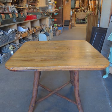 Old Hickory Furniture Co. Oak Top Log Table