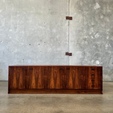 Mid Century Danish Modern Rosewood Credenza Circa 1965