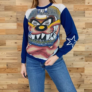 Dallas Cowboys Football Taz and Bugs Bunny Vintage Pullover Sweatshirt 