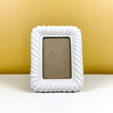 Ribbed Ceramic Photo Frame 