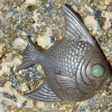 Casa Prieto ~ Vintage Sterling Silver Detailed Fish with Green Eye Brooch / Pin with C Clasp 