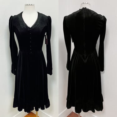 1970s Black Velvet Gothic Victorian Style Dress w Gathered Shoulders & Lace Trim by Jody of California XS/S | Vintage, Halloween, Adams 
