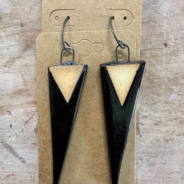 Ceramic Earrings: Black and Beige 