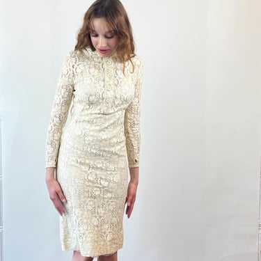 Vintage 60s Ivory Lace Wiggle Dress Button Front Peter Pan Collar 