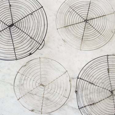 French Wire Cooling Rack