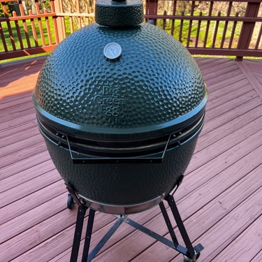 The Big Green Egg Extra Large Grill w Cover MK144-32