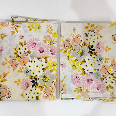 Vintage Pequot Floral Pillowcases Set Pair Pink Pastel Flowers Floral Bedding Cotton Yellow Flower Farmhouse 1960s 1970s 