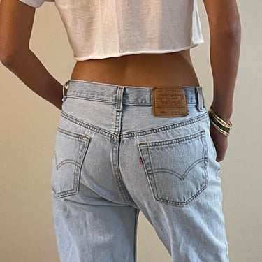 31 Levis 501 vintage jeans / vintage light stone wash faded worn in high waisted button fly baggy boyfriend Levis 501 jeans USA | Levis 31 