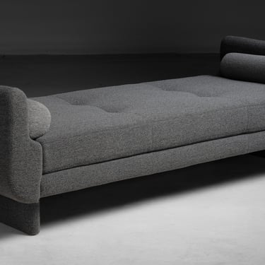 Vladimir Kagan Matinee Sofa / Daybed in Boucle