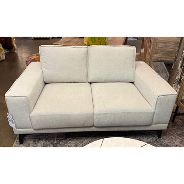 Jarrett 62" Loveseat