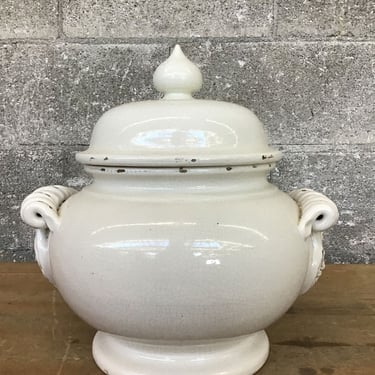 Ceramic Pot w/ Lid (Seattle)