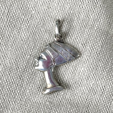 Sterling silver Queen Nefertiti charm/pendant - 80s vintage 