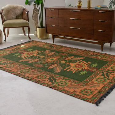 Beautiful Emerald Green Hand Knotted Persian Rug