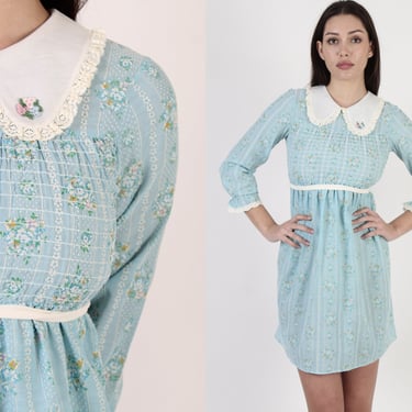 Vintage 70s Mod Babydoll Dress Velvet Floral Scallop Lace Collar Smocked Mini 