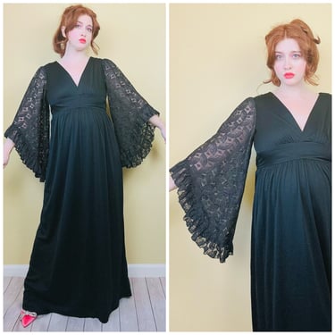 1970s Vintage Rare Dolls Lace Bell Sleeve Maxi Dress / 70s / Seventies Ruffled Angel Sleeve Poly Knit Gown / Size Medium 