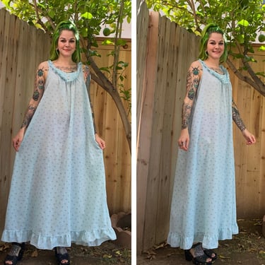 Vintage 1970’s Blue Floral Nightgown 