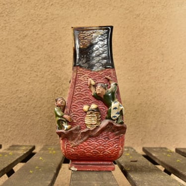 Antique Hand-Carved Fish Scale Chinese Ceramic Vase, Glazed Ceramic Figural Vase, Mushroom Foraging Scene, Eclectic Home Decor, 8.25" 
